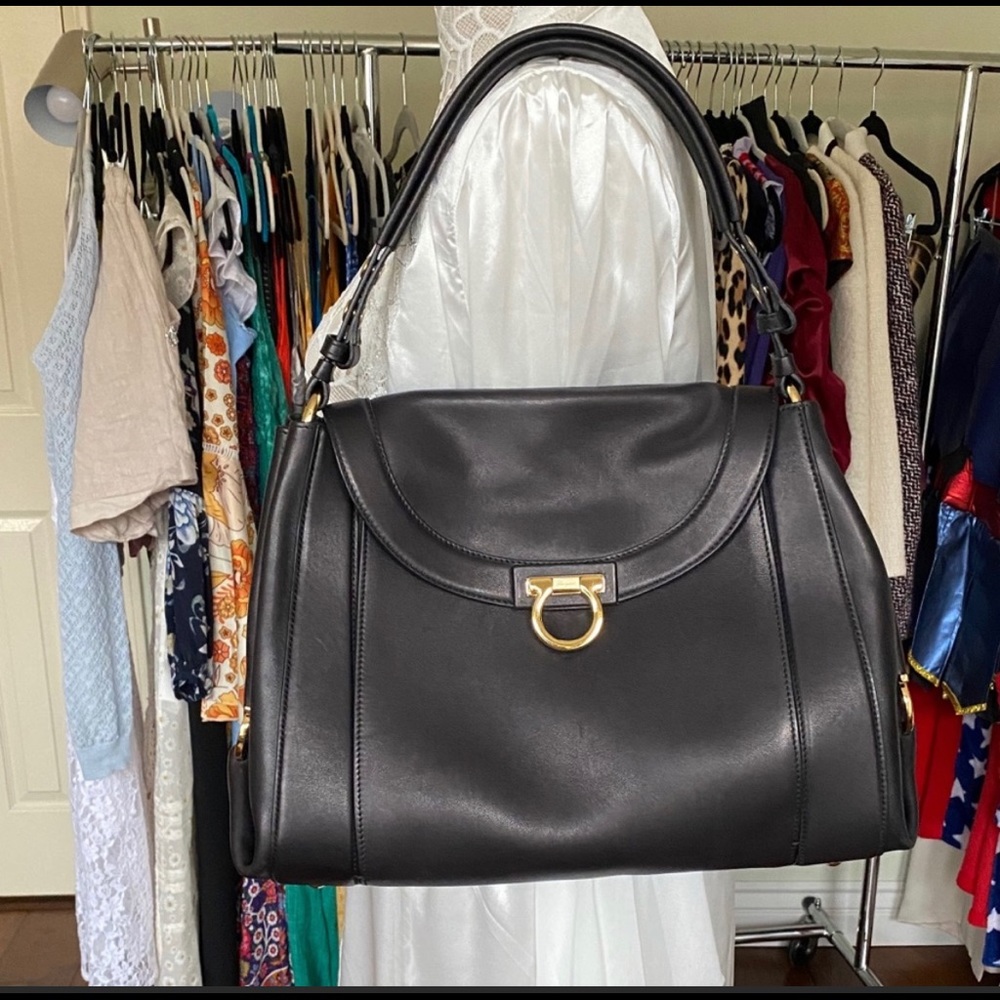 ✨SOLD✨SALVATORE FERRAGAMO LAURA SLOUCHY SOFIA TOP HANDLE